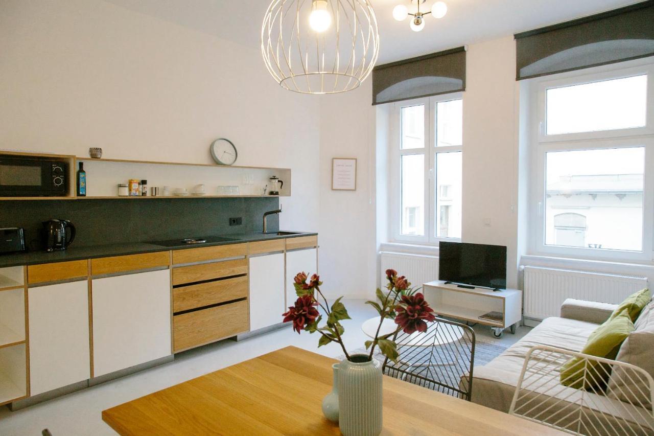 Madflats Hotel-Apartments S-Bahn Friedenau Berlino Esterno foto
