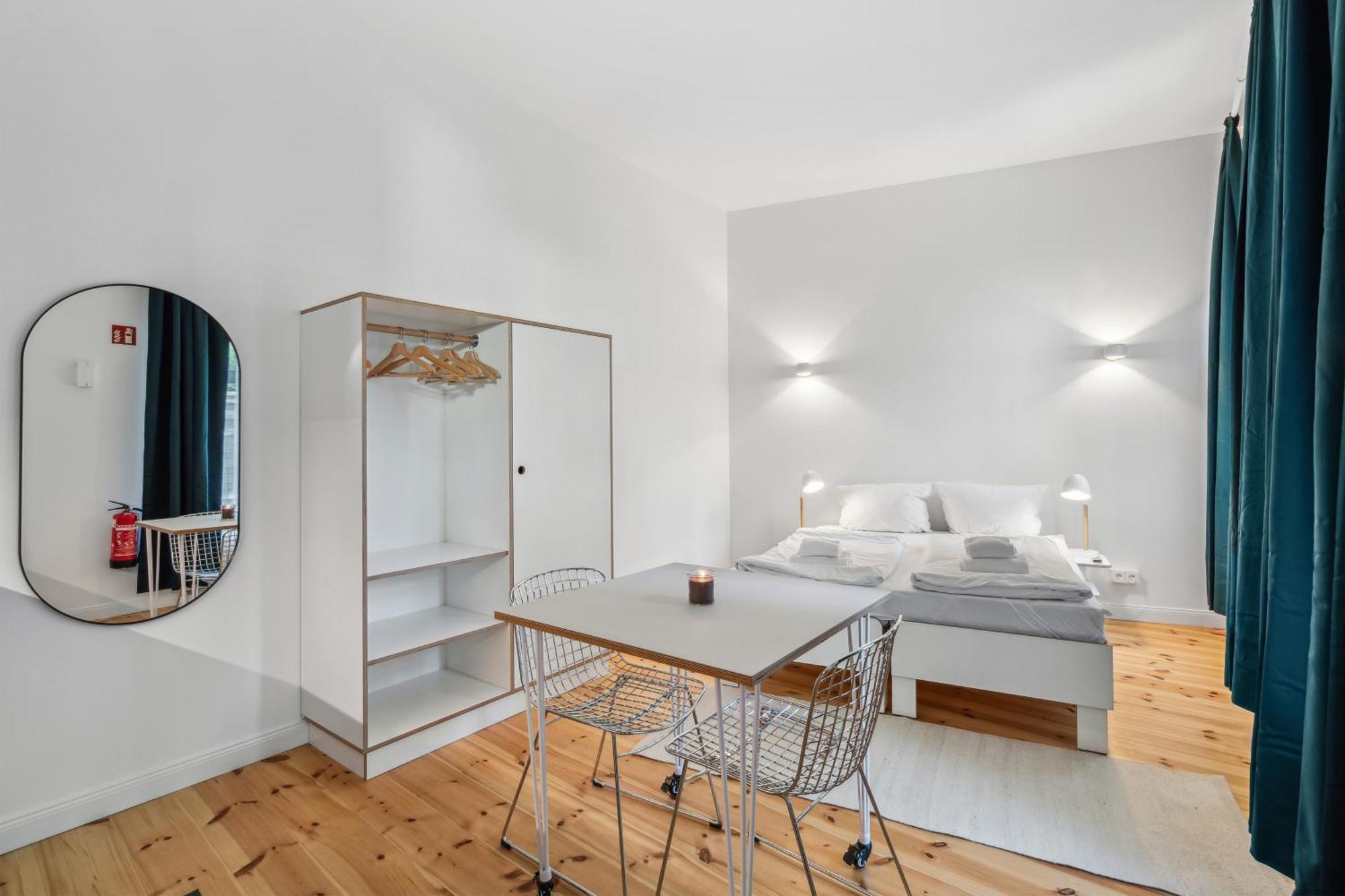 Madflats Hotel-Apartments S-Bahn Friedenau Berlino Esterno foto
